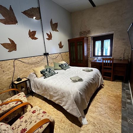 Casa Ruina Guest House Nava del Rey Екстериор снимка