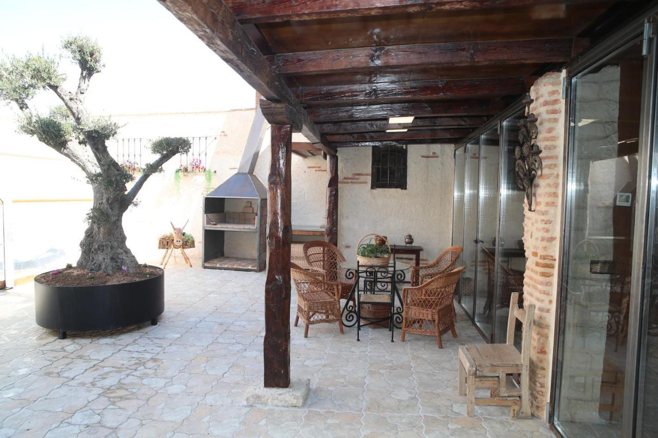 Casa Ruina Guest House Nava del Rey Екстериор снимка