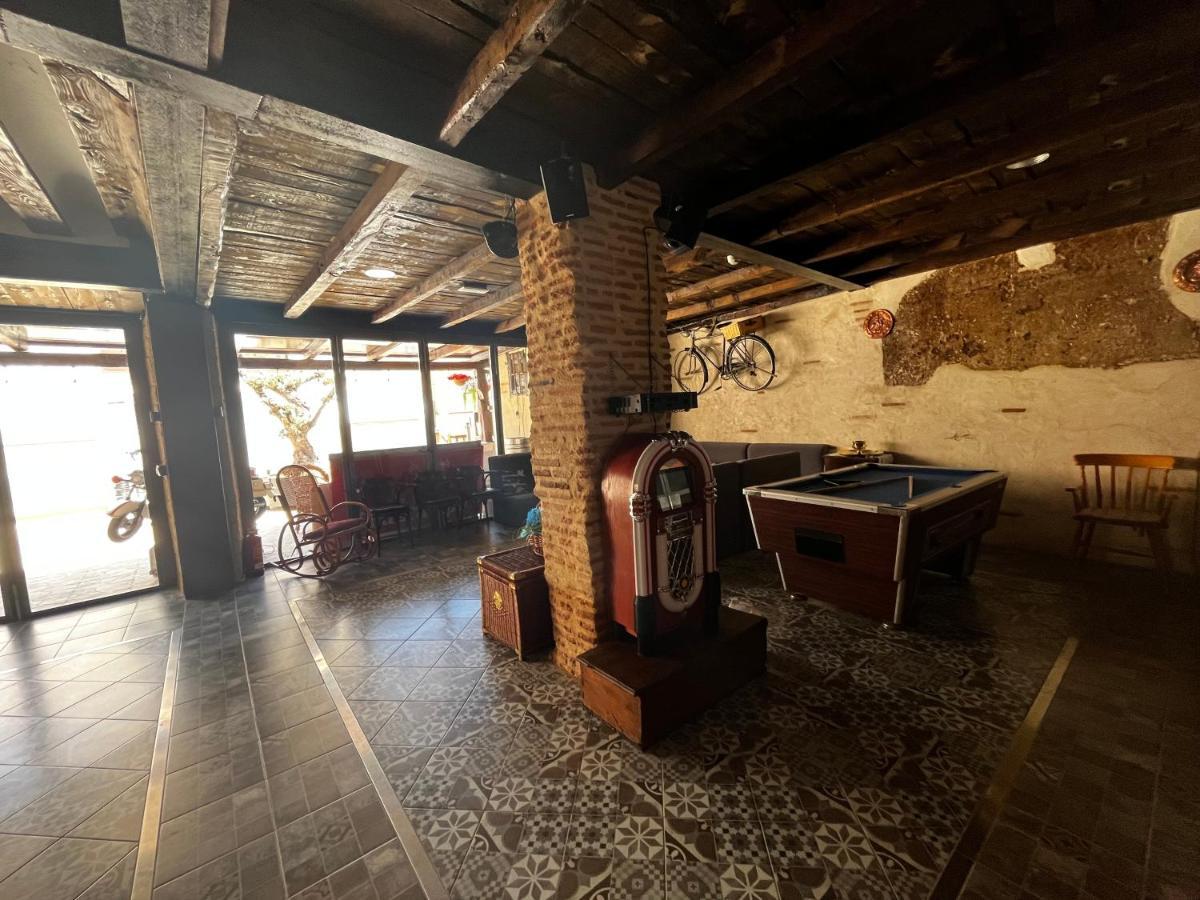 Casa Ruina Guest House Nava del Rey Екстериор снимка