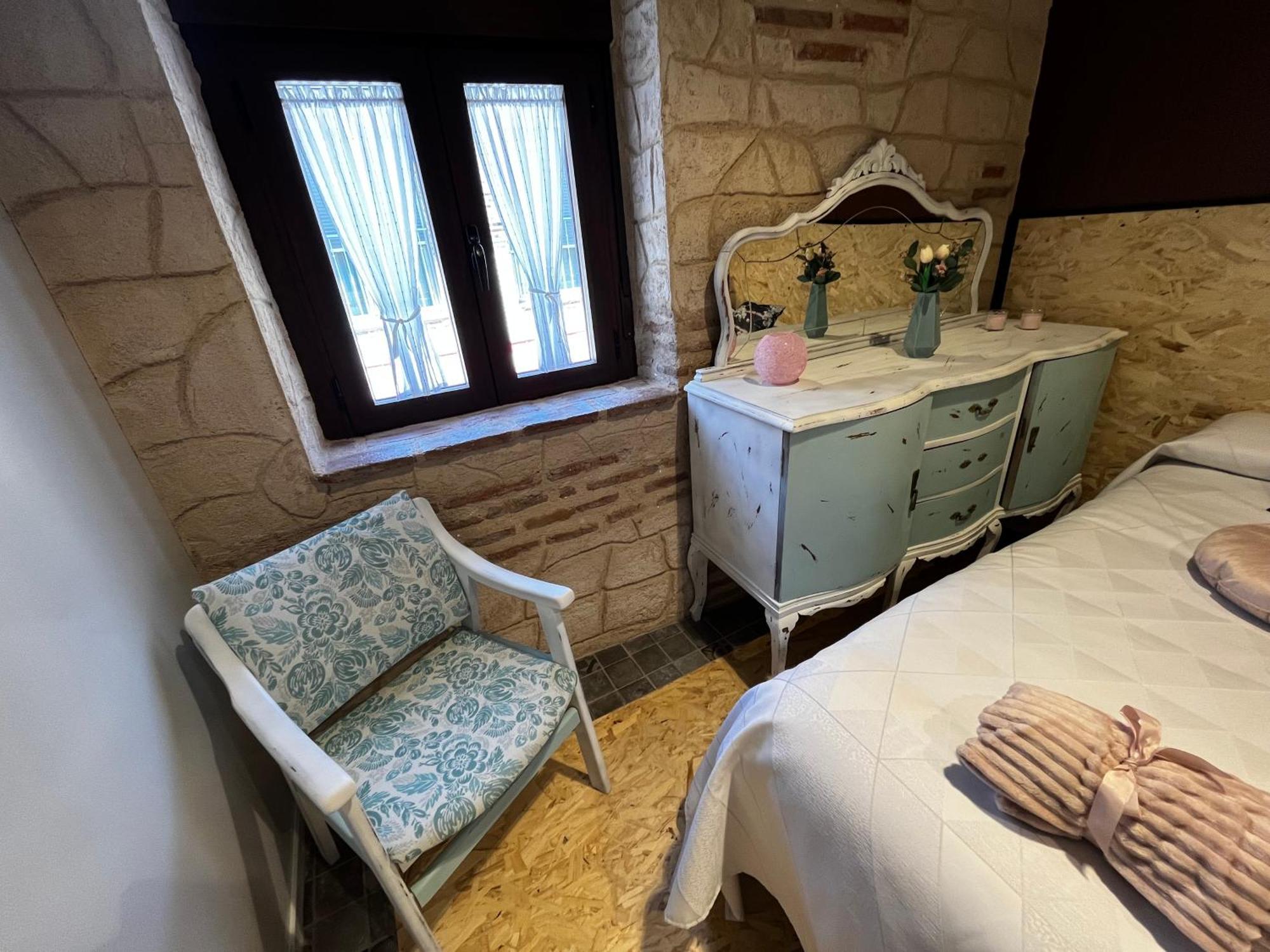 Casa Ruina Guest House Nava del Rey Екстериор снимка