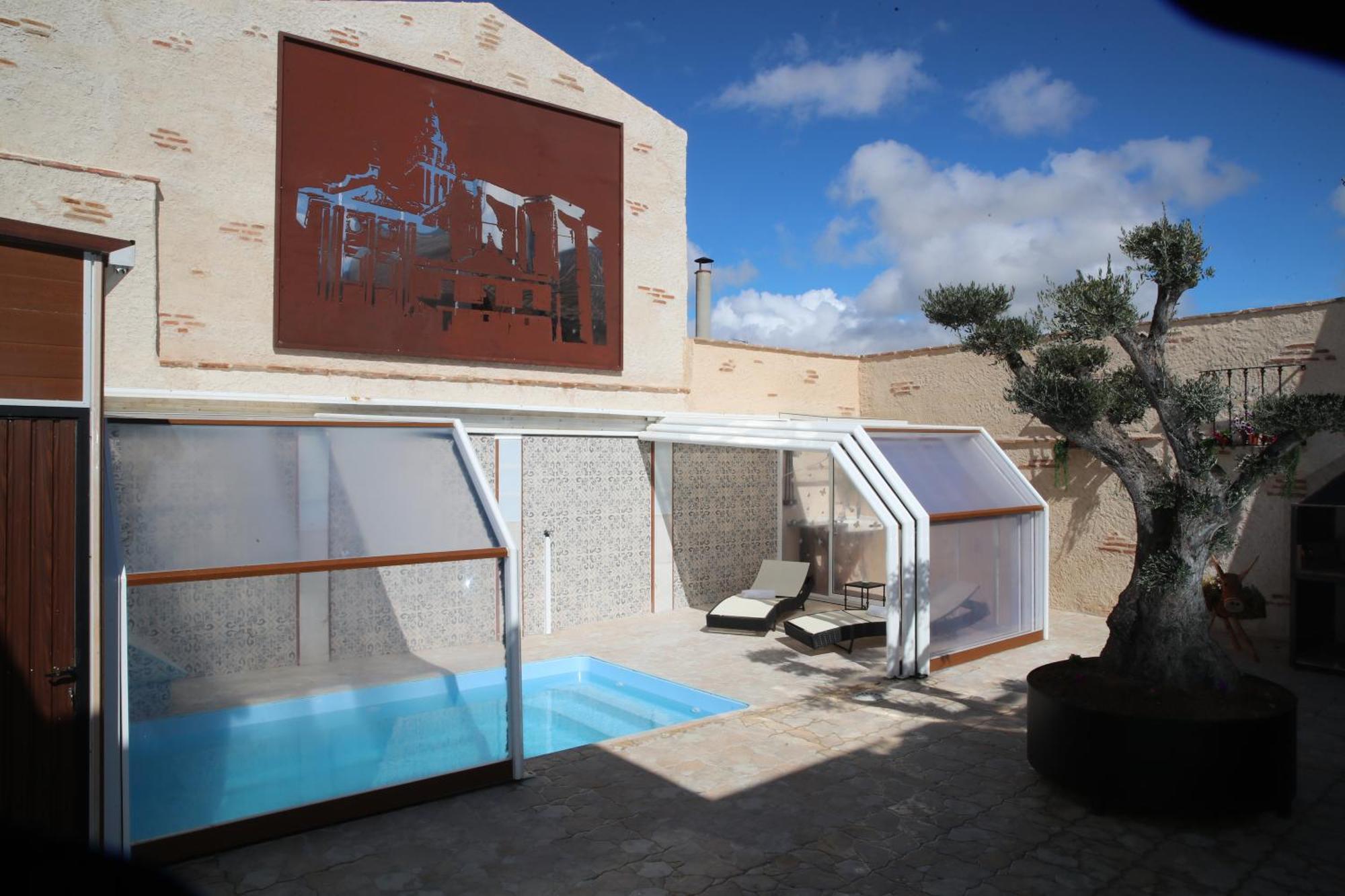 Casa Ruina Guest House Nava del Rey Екстериор снимка